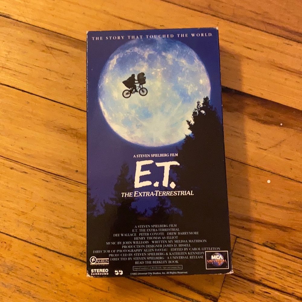 E.T. The Extra-Terrestrial USED VHS 1982 copy